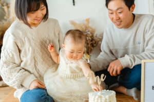 バースデー　1歳　スマッシュ　子供　赤ちゃん　キッズ　フォト　写真　撮影　スタジオ　ファミリー