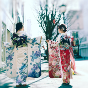 振袖　写真　都会　横浜　ロケ　友達
